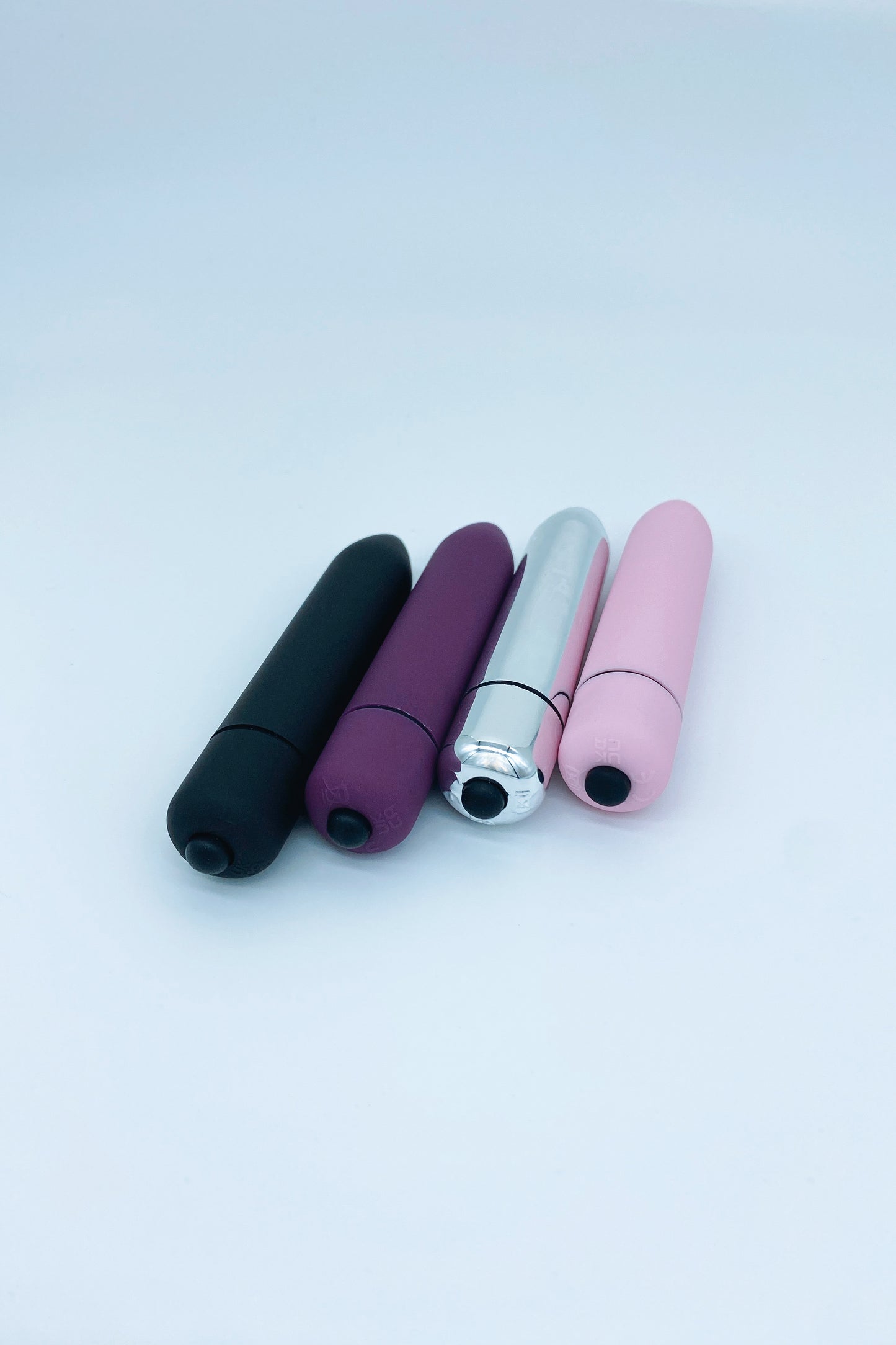 Colourful silicone bullet vibrators – 90mm size with 10 vibration modes and splash-proof design