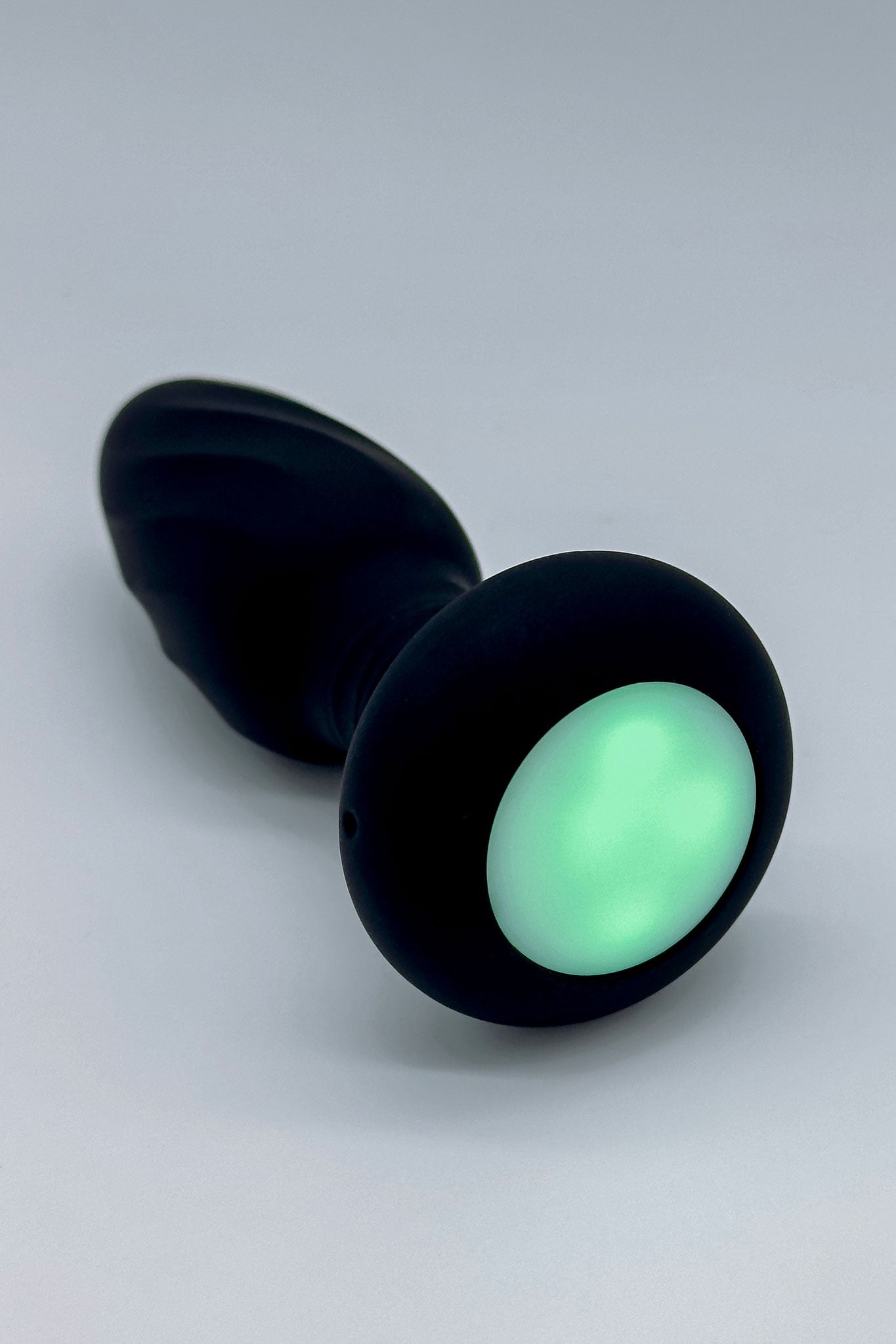 Colorful LED anal plug with full 360° rotation feature