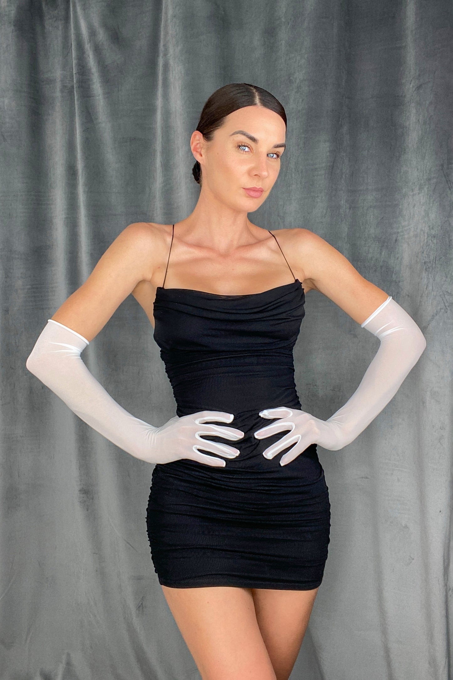 White oil shine stretchy 8 denier gloves