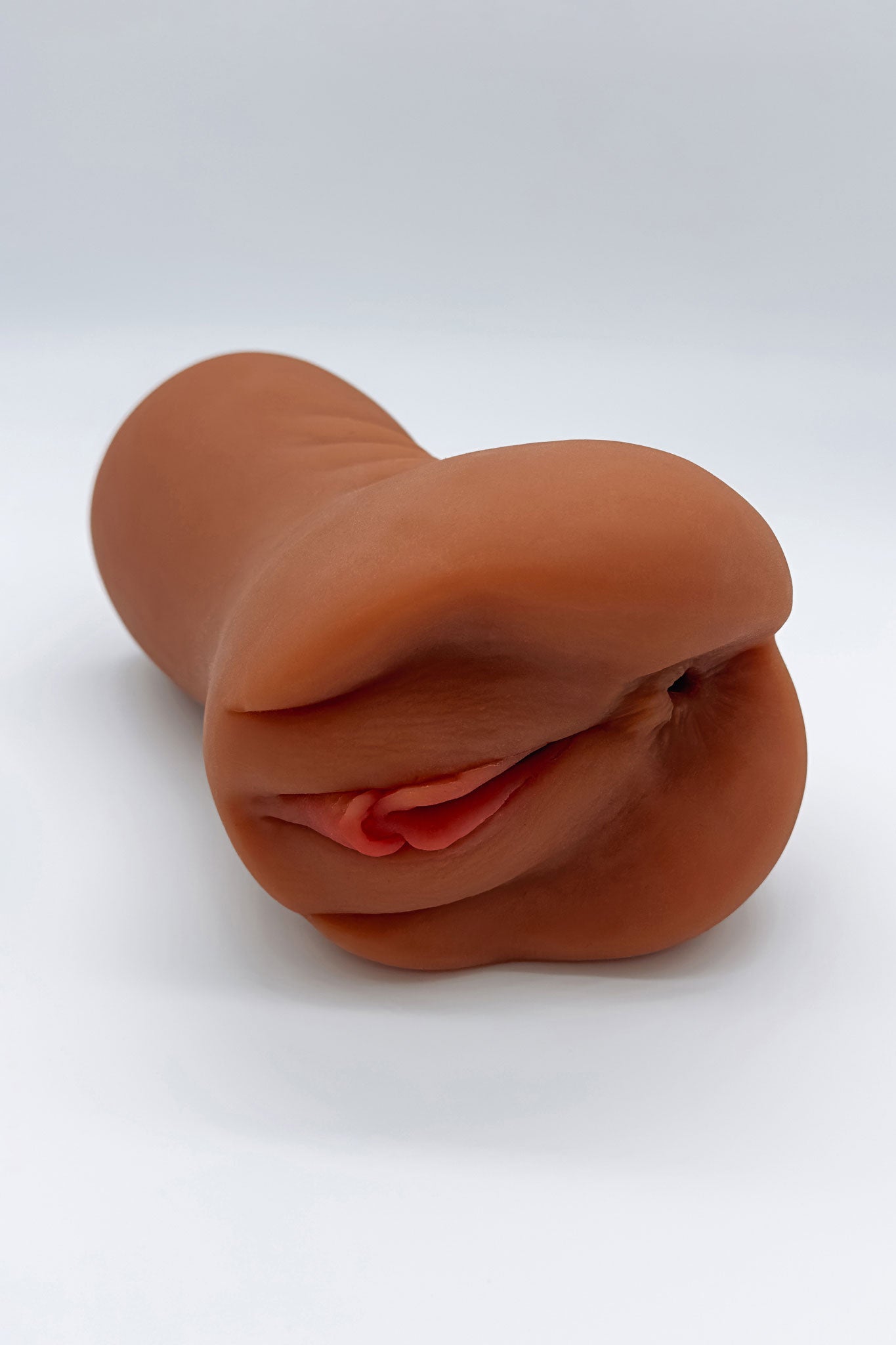 Realistic male masturbator with dual sensations