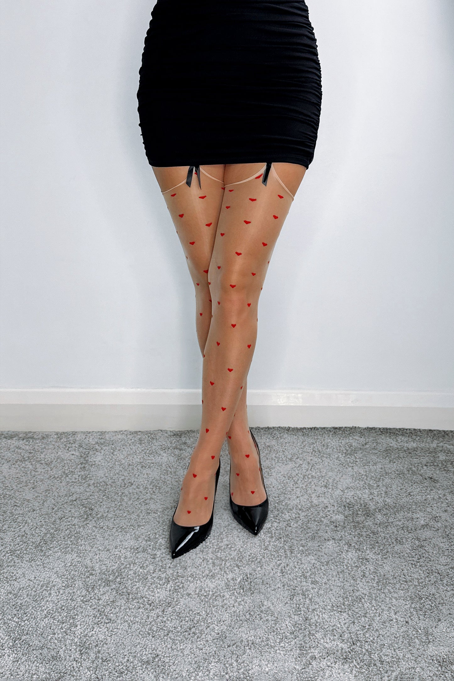 Tan 1D Oil Shine Stockings with Hearts