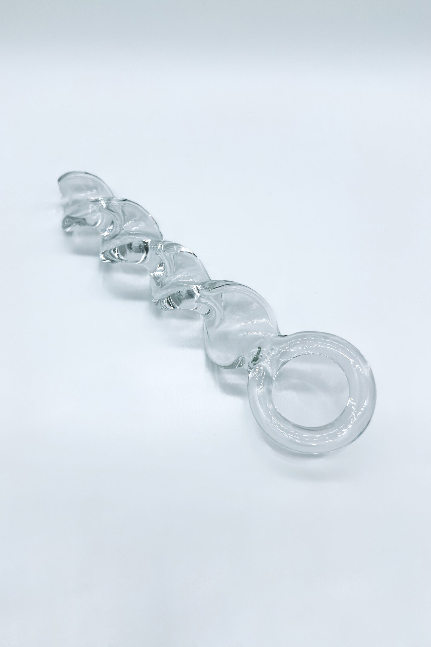 Body safe crystal glass plug with smooth twisted shape