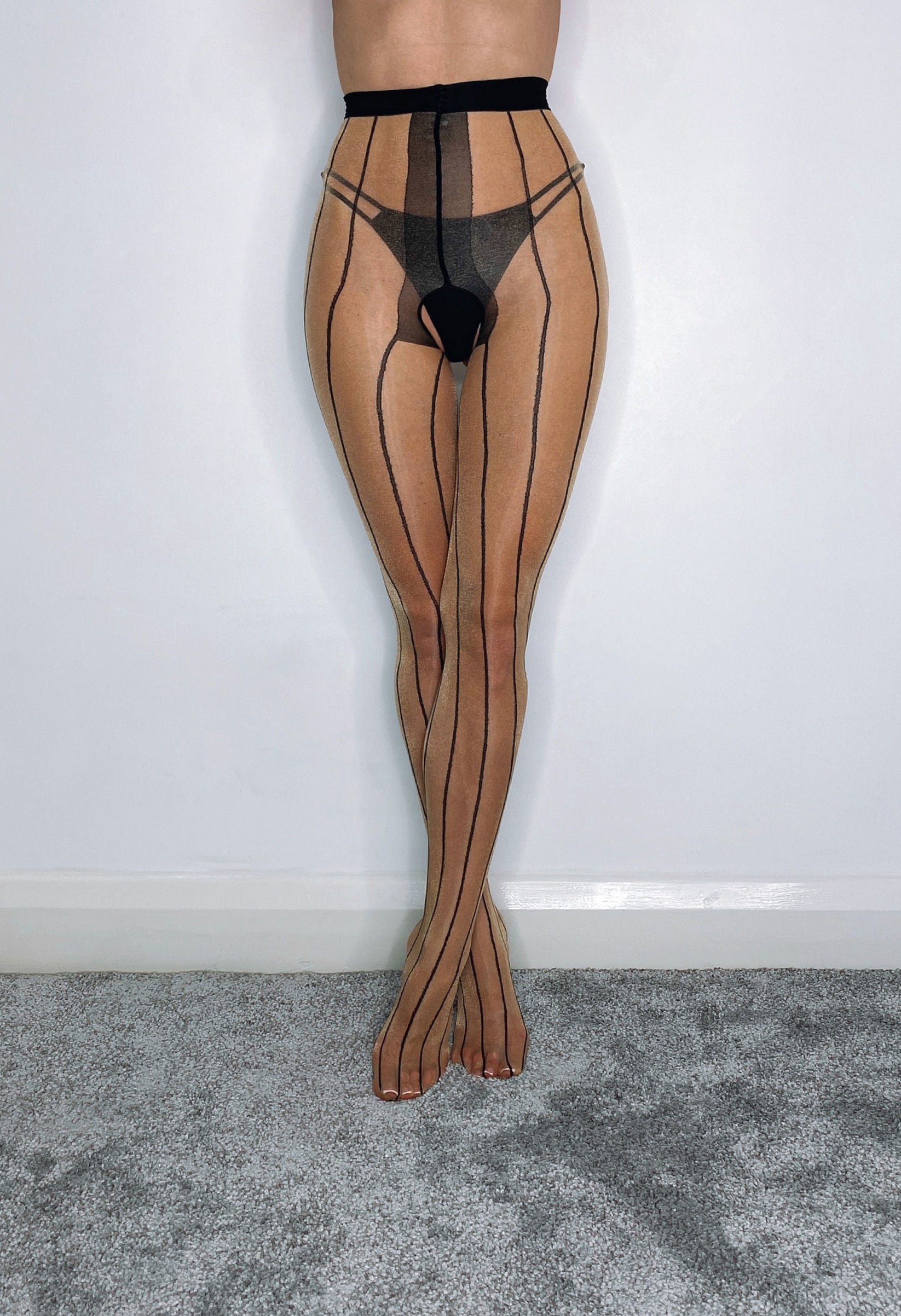 Crotchless tan striped tights 