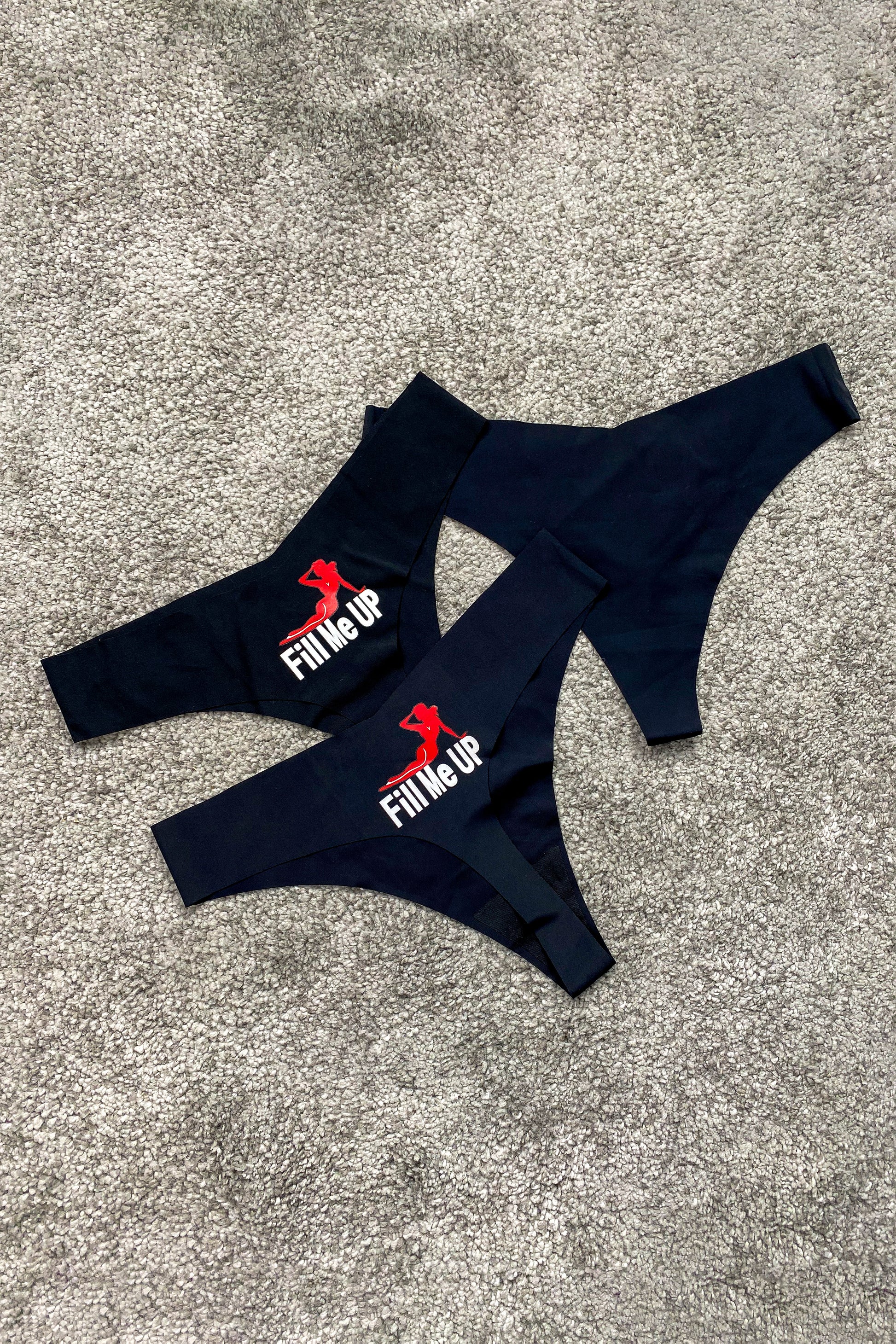 Fill Me Up thong – playful, seamless design with soft stretch fabric for comfort
