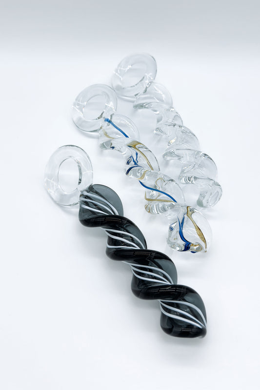 Twisted crystal glass butt plug with spiral design and ring base