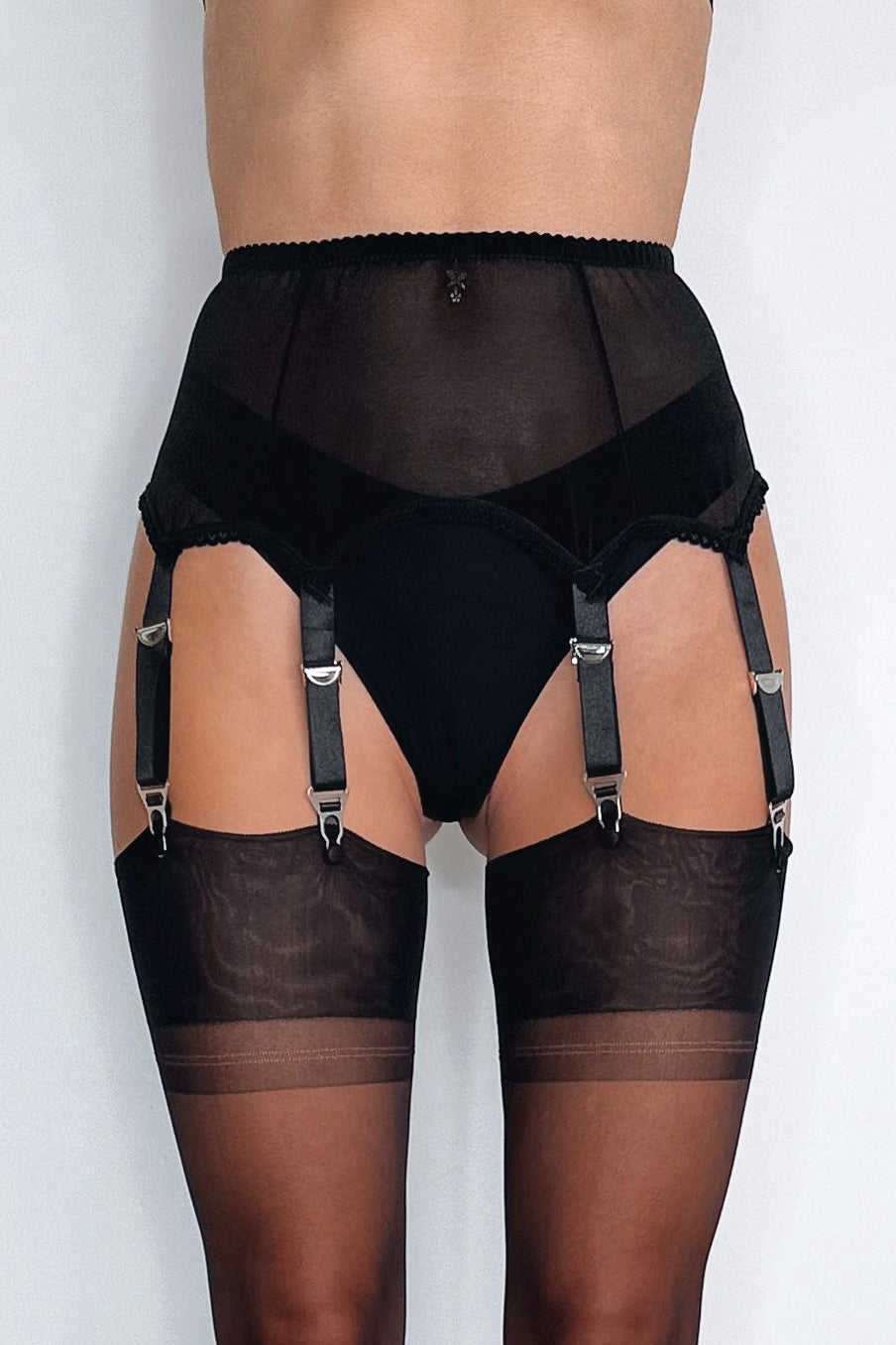 Vintage wide suspender belt with lace trim and 6 adjustable straps black