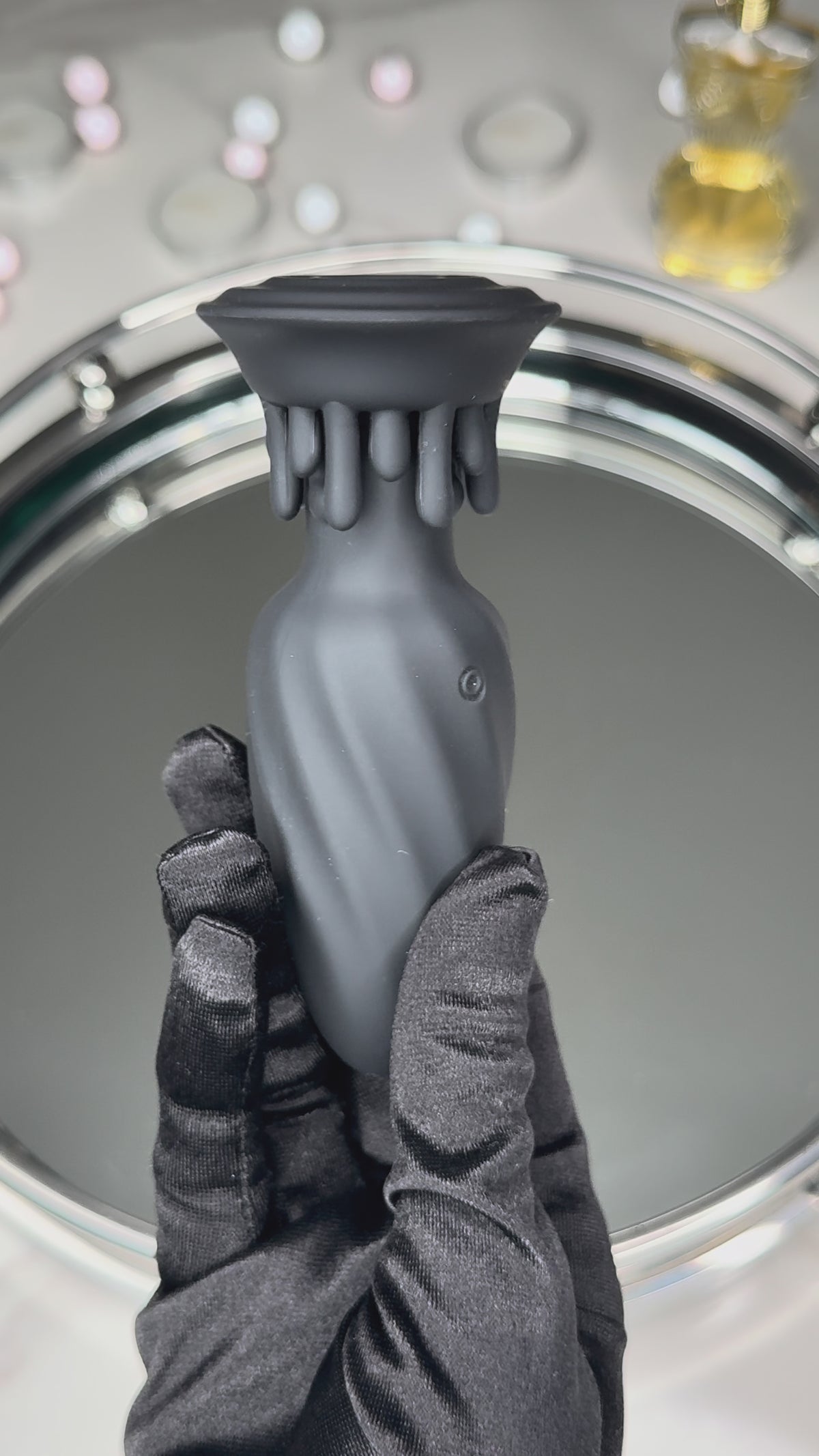 360 rimming rotating butt plug with massage ring demonstrating full rotating movement